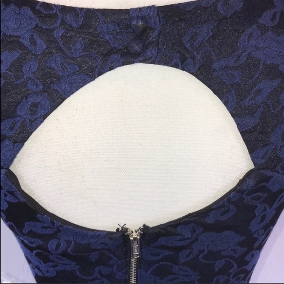 NEW Forever 21 Navy Blue and Black Backless Cocktail Dress Small - Picture 4 of 9